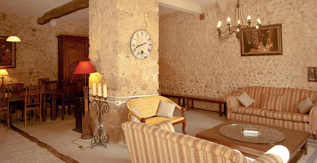 Domaine De Bertrandy Bed & Breakfast Allemagne en Provence Bagian luar foto